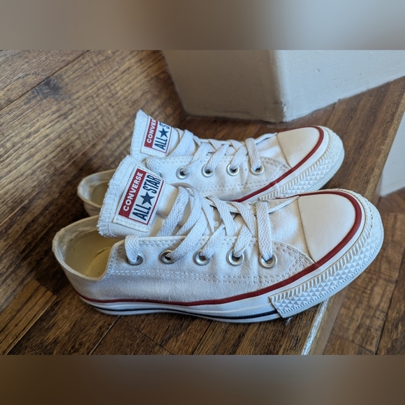 Converse Chuck Taylor All Star Lo Sneakers, ivory, Men's 3.5, women's size 5.5 - Picture 9 of 16